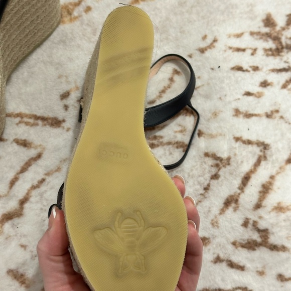 Gucci Sandals size 39, worn once. Perfect condition. - Picture 4 of 7